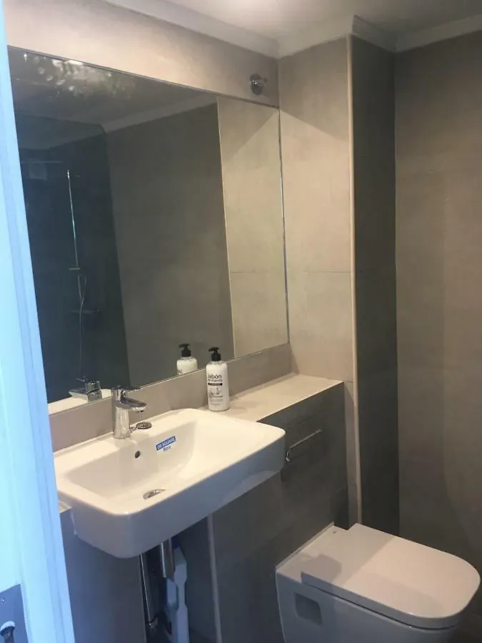 Espectaculares vistas desde estudio en Las Chapas Apartamento Marbella