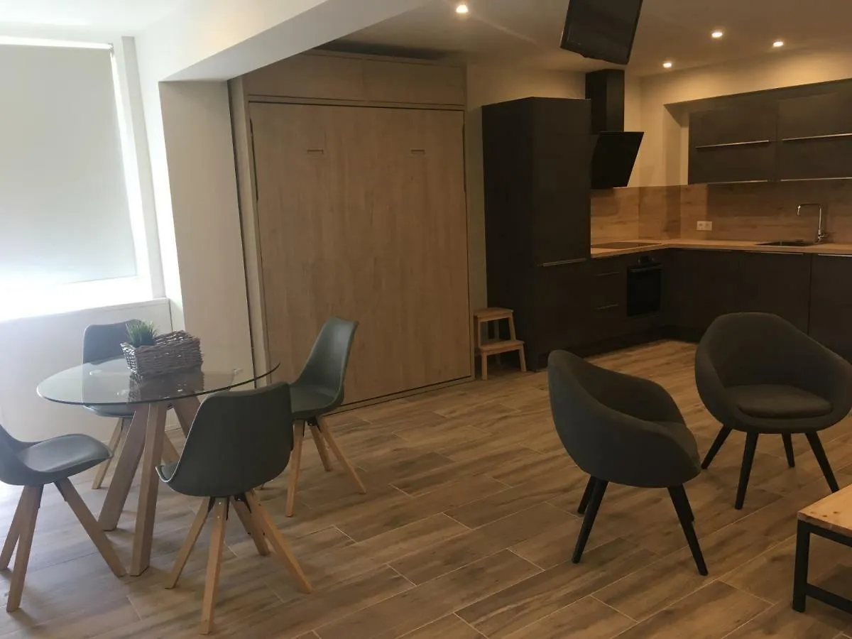 Espectaculares vistas desde estudio en Las Chapas Apartamento Marbella