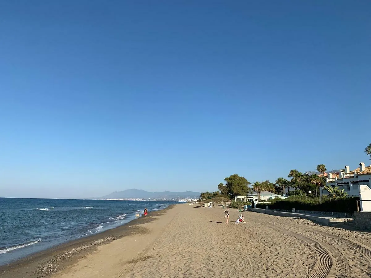 Espectaculares vistas desde estudio en Las Chapas Apartamento Marbella 0*,